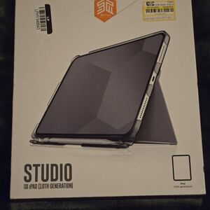 Studio Case for iPad (10th Generation) - Black